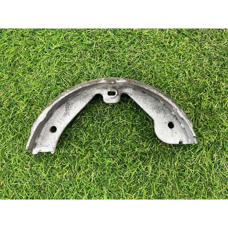 Колодки стояночного тормоза (тормозная система) Volkswagen Touareg FL 2015 3.6 9Y0698533AB