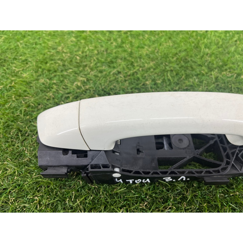 Ручка двери внешняя (кузов и элементы) Volkswagen Touareg NF 2011 3.6 7P6837206BGRU