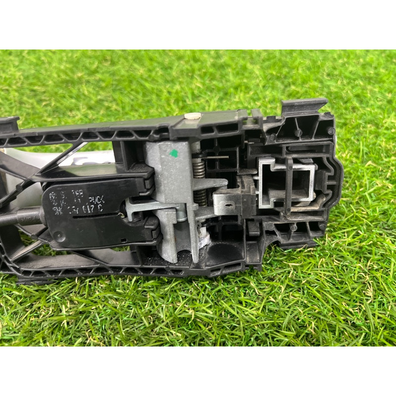 Ручка двери внешняя (кузов и элементы) Volkswagen Touareg NF 2012 3.0 7P6837206BGRU