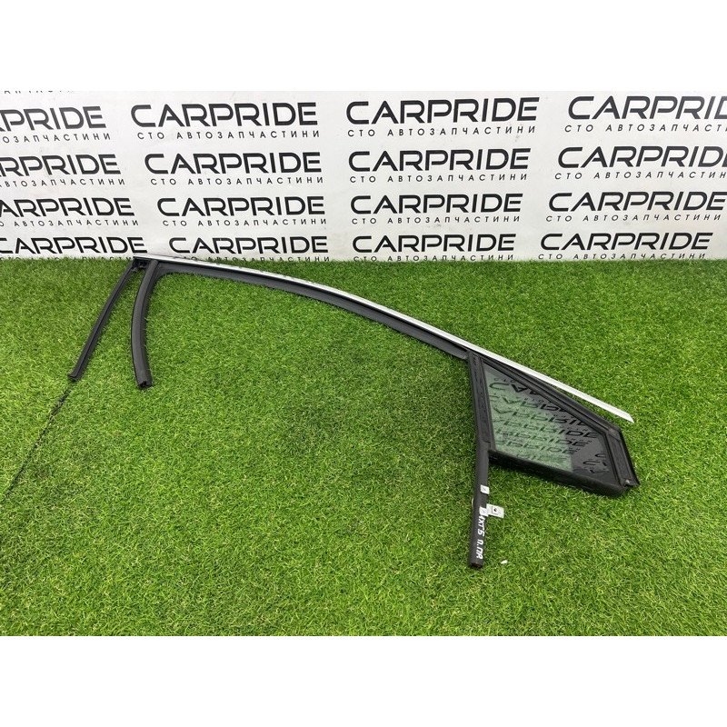 Форточка двери (кузов и элементы) Cadillac Xt5 1 2016 3.6 84852431