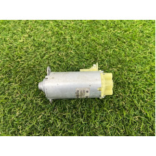 Моторчик регулировки сидения