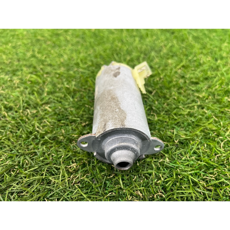 Моторчик регулировки сидения (электрика) Volkswagen Touareg NF 2012 3.0 8K0881184A