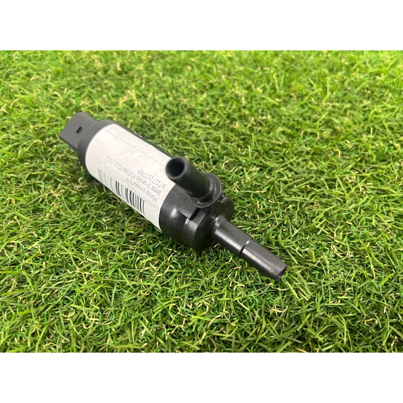 Мотор омывателя фар (электрика) BMW 5-series F10 2013 N47D20 67637217792