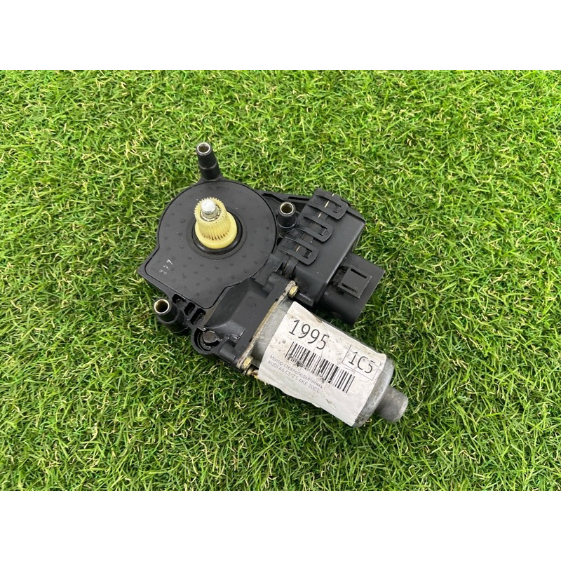 Мотор стеклоподъемника (электрика) AUDI A6 C5 2001 2.5 AKE 4B0959802E