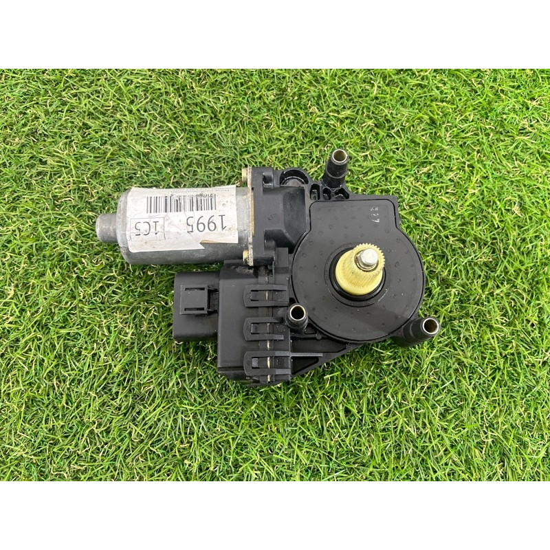 Мотор стеклоподъемника (электрика) AUDI A6 C5 2001 2.5 AKE 4B0959802E