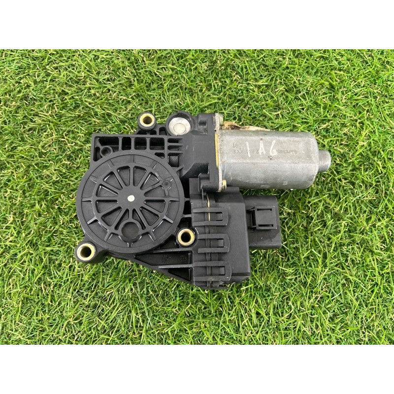 Мотор стеклоподъемника (электрика) AUDI A6 C5 2001 2.5 AKE 4B0959802E