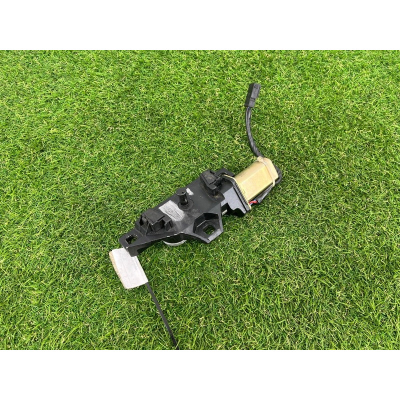 Привод замка багажника (электрика) BMW 7-series E65 N62B44 67107014872