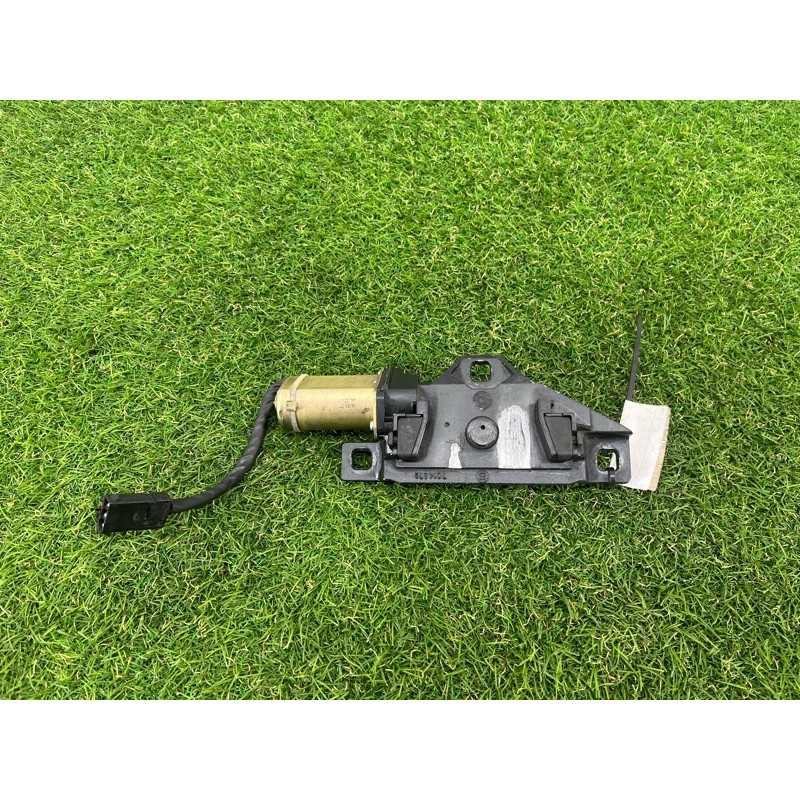 Привод замка багажника (электрика) BMW 7-series E65 N62B44 67107014872