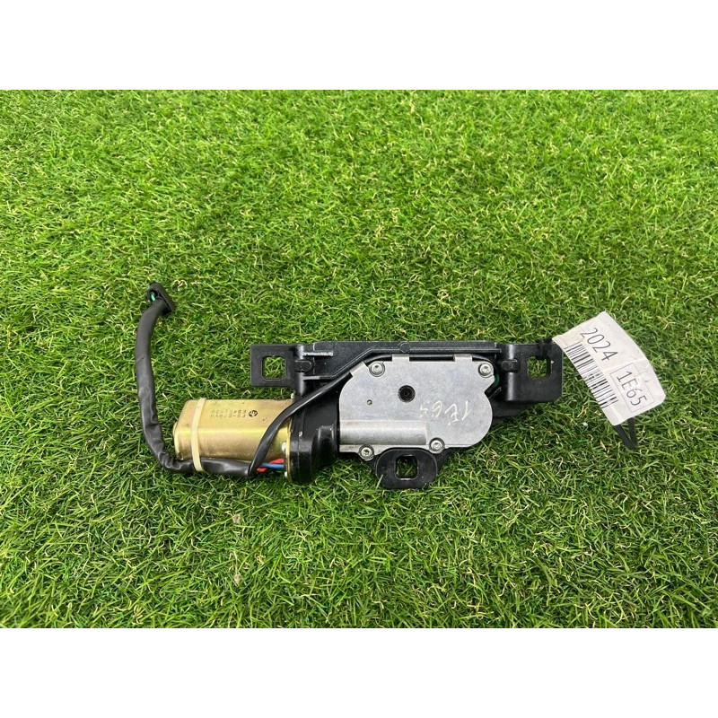 Привод замка багажника (электрика) BMW 7-series E65 N62B44 67107014872