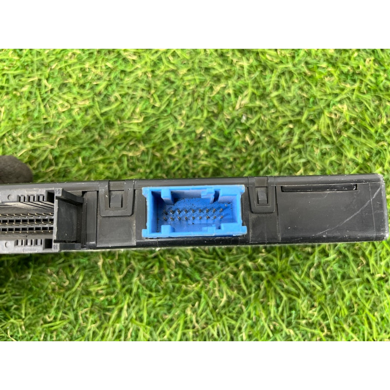 Блок управления ZGW (электрика / блоки управления) BMW 5-series F10 2013 N47D20 61359393659