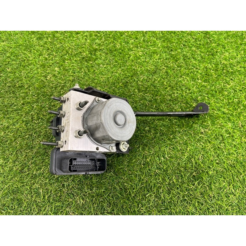 Блок abs (тормозная система) Subaru Forester SJ 2014 2.5 27596SG000