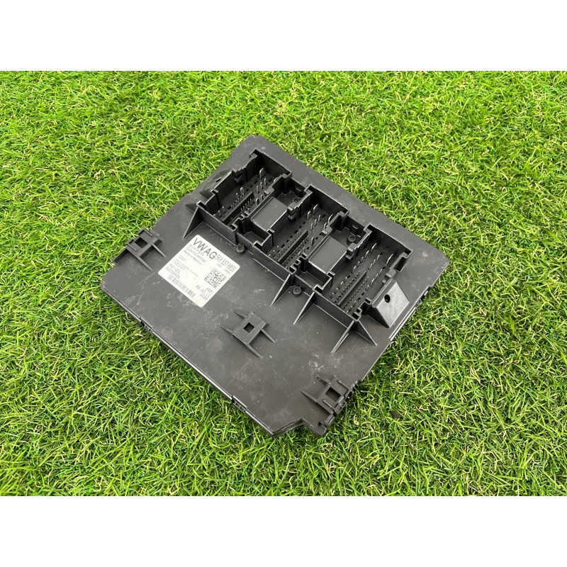 Блок комфорта (электрика / блок управления) Volkswagen Passat B7 2013 2.5 5k0937085s