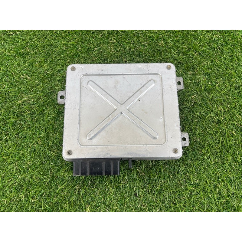 Блок управления двигателем (электрика / блок управления) Land Rover Freelander L314 1.8B MKC104392