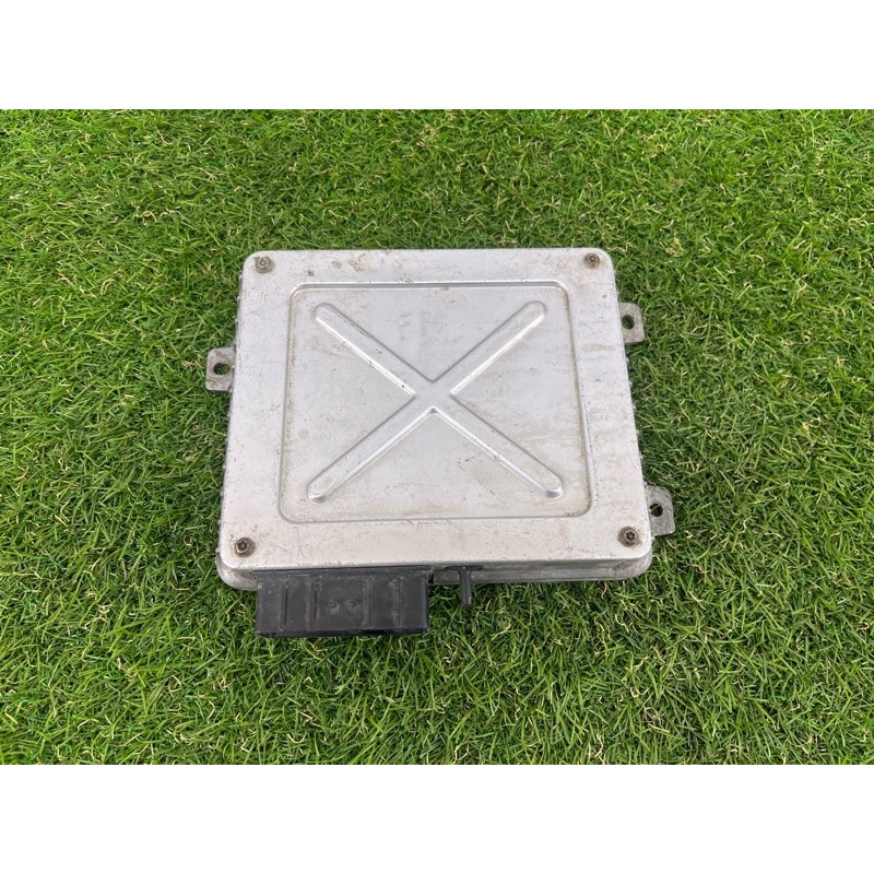 Блок управления двигателем (электрика / блок управления) Land Rover Freelander L314 1.8B MKC104392