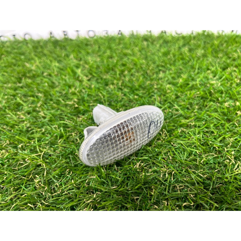 Повторитель поворота (оптика) Mazda 6 GG 2002 2.0 RF5 GJ6A51120D