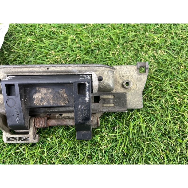 Ручка двери внешняя (кузов и элементы) BMW 5-series E34 51228138952