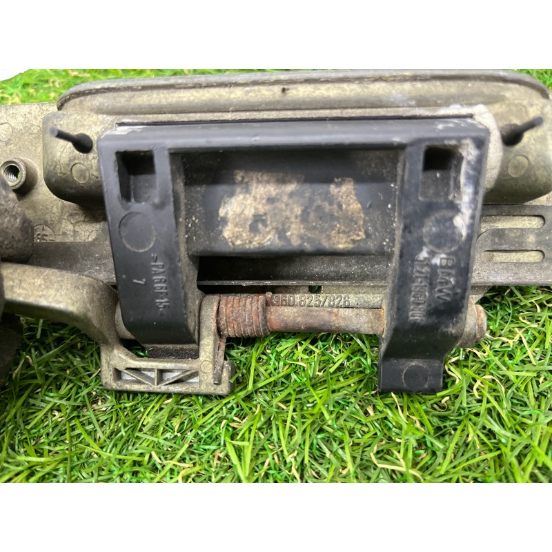 Ручка двери внешняя (кузов и элементы) BMW 5-series E34 51228138952