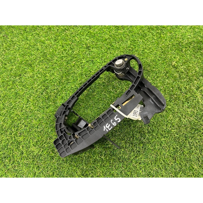 Кронштейн ручки двери (кузов и элементы) BMW 7-series E65 N62B44 51217013705
