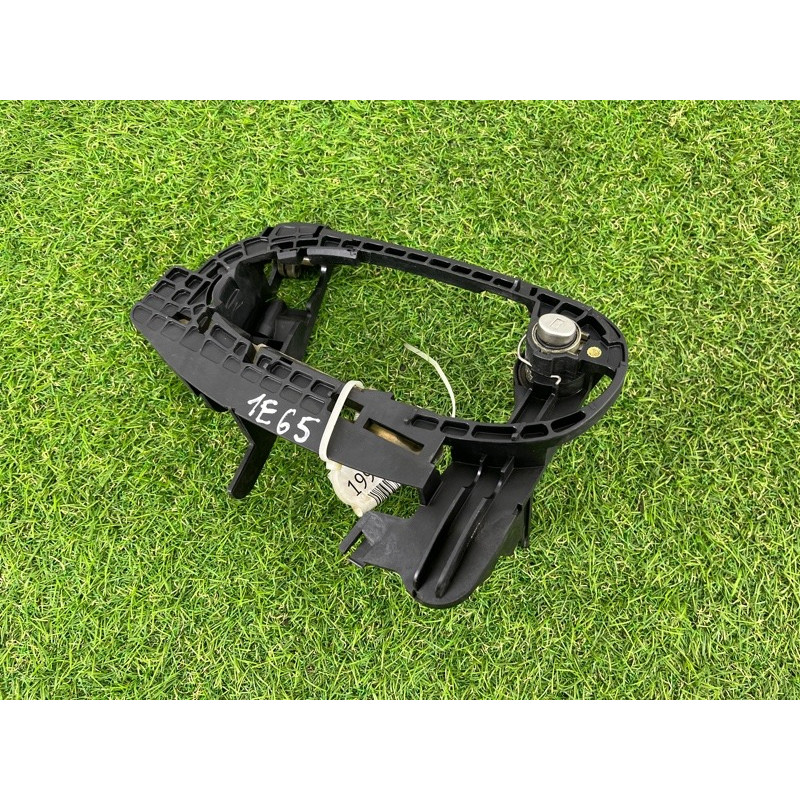 Кронштейн ручки двери (кузов и элементы) BMW 7-series E65 N62B44 51217013705