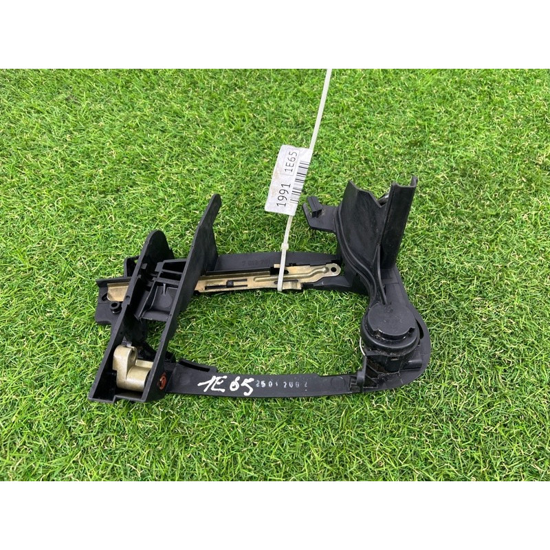 Кронштейн ручки двери (кузов и элементы) BMW 7-series E65 N62B44 51217013705