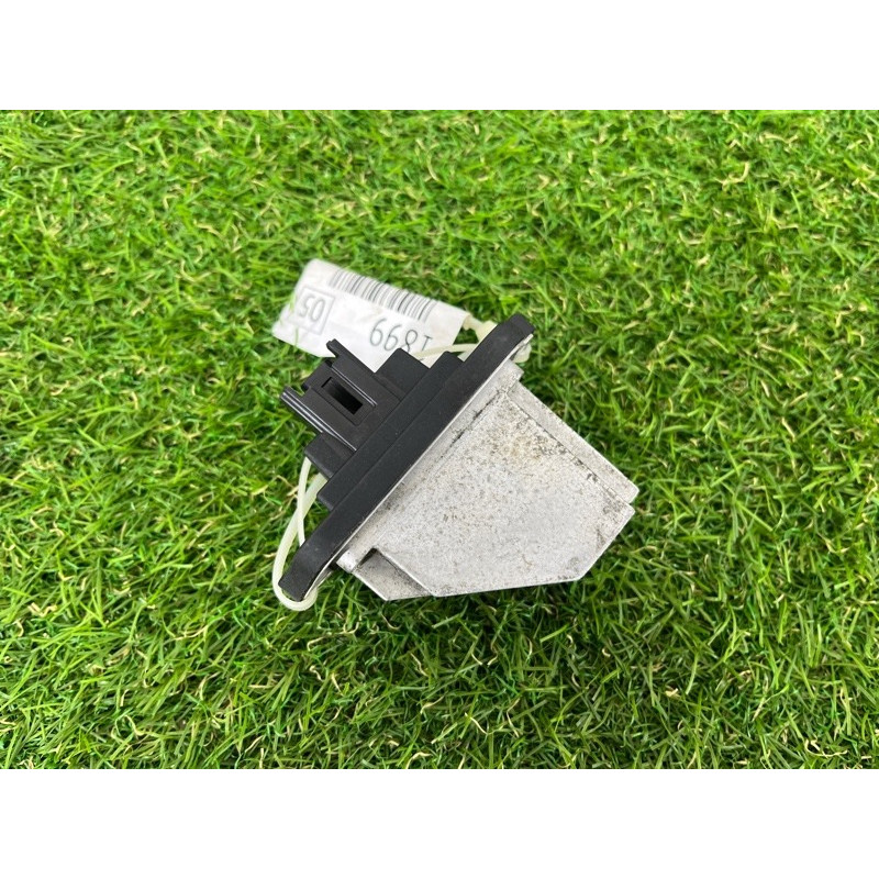 Реостат (отопление и кондиционирование) Mazda 6 GG 2004 2.0 RF5 PM010010B