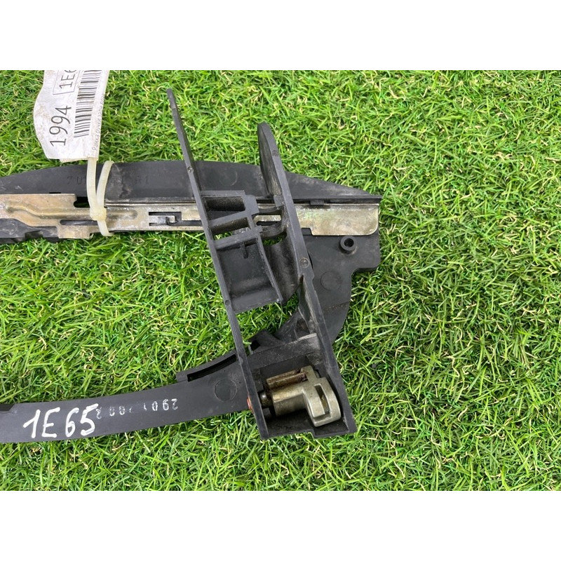 Кронштейн ручки двери (кузов и элементы) BMW 7-series E65 N62B44 51 22 7 013 704