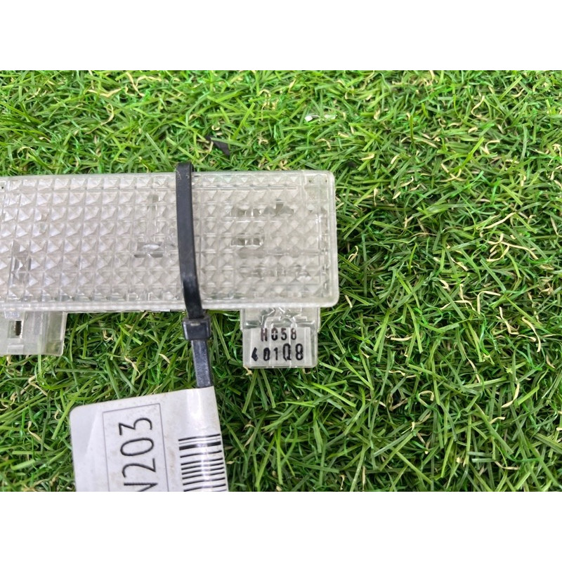 Салонний світильник (салон) Mercedes-Benz C-class W203 1.8 M111.951 A2038201801