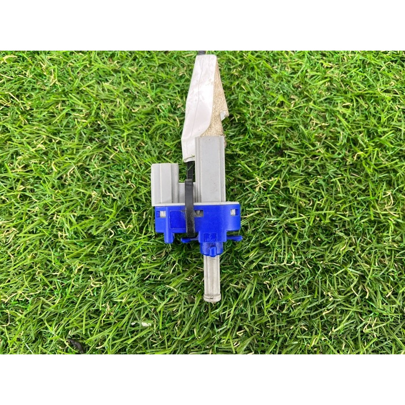 Концевик педали тормоза (электрика / датчики) Mazda 6 GG 2007 2.0 RF7J