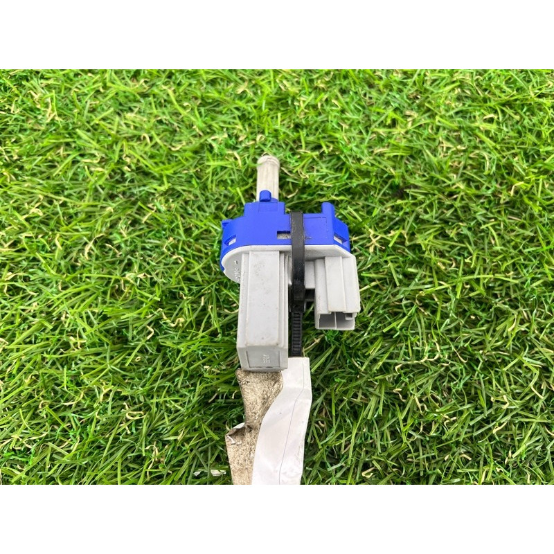 Концевик педали тормоза (электрика / датчики) Mazda 6 GG 2007 2.0 RF7J