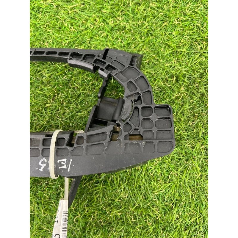 Кронштейн ручки двери (кузов и элементы) BMW 7-series E65 N62B44 51217013706