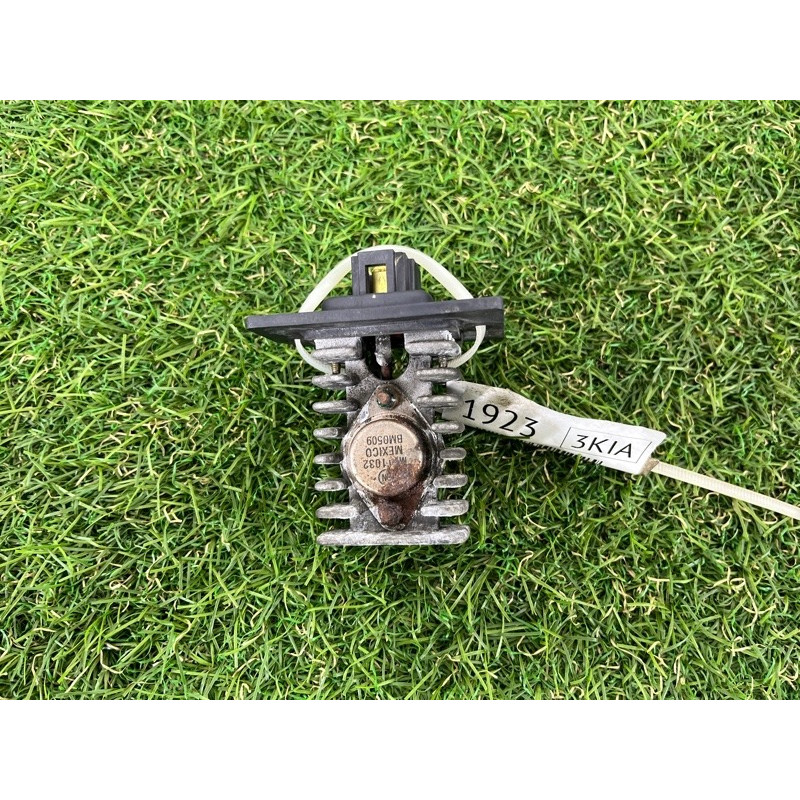 Реостат (отопление и кондиционирование) KIA Sorento BL 2005 2.5 CRDI 97030H1715