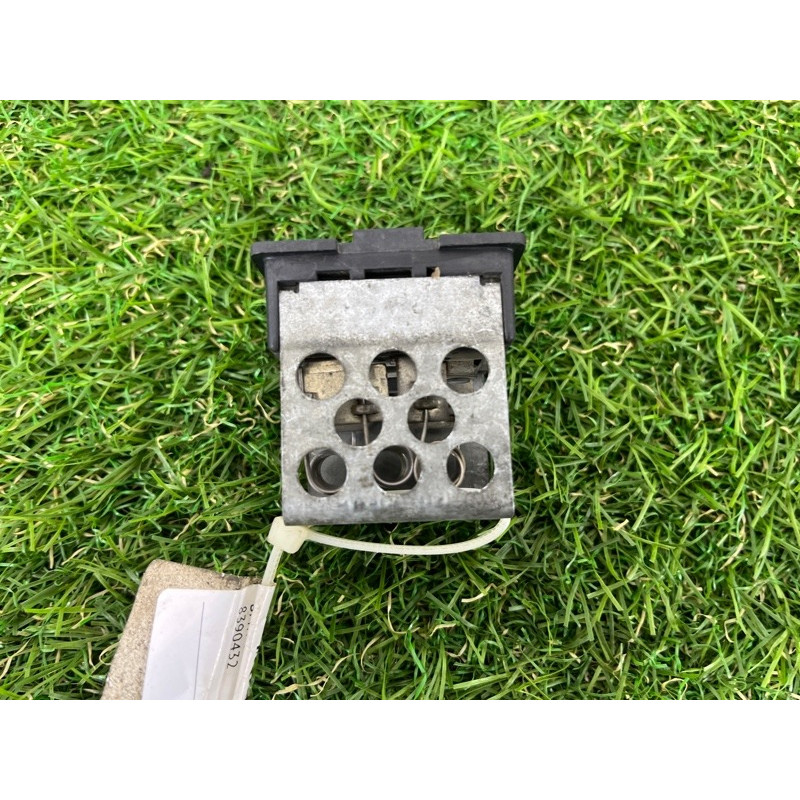 Реостат (отопление и кондиционирование) BMW 3-series E36 64118391698