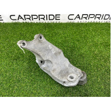 Кронштейн подушки двигателя