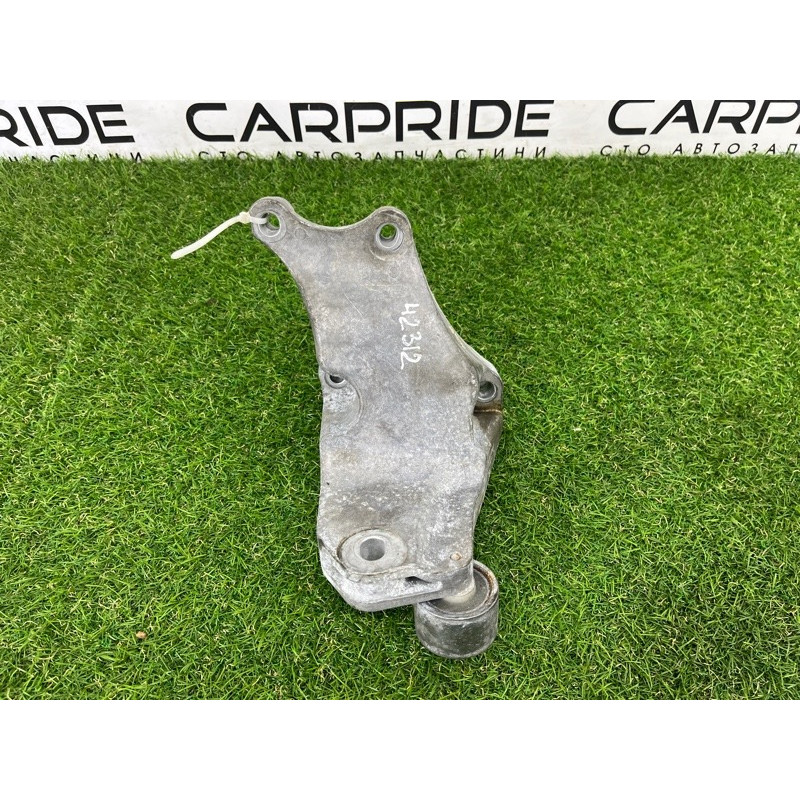 Кронштейн подушки двигателя (кронштейны двигателя) FORD Mustang MK6 2017 2.3 FR3Z6028C