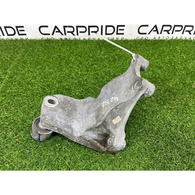 Кронштейн подушки двигателя (кронштейны двигателя) FORD Mustang MK6 2017 2.3 FR3Z6028C