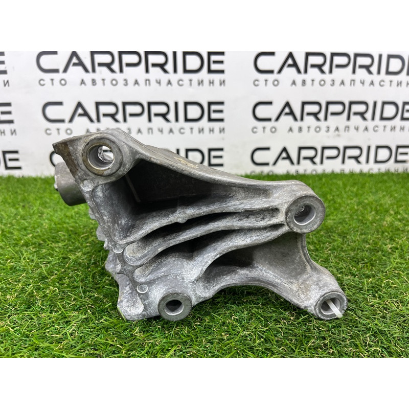 Кронштейн подушки двигателя (кронштейны двигателя) FORD Mustang MK6 2017 2.3 FR3Z6028C