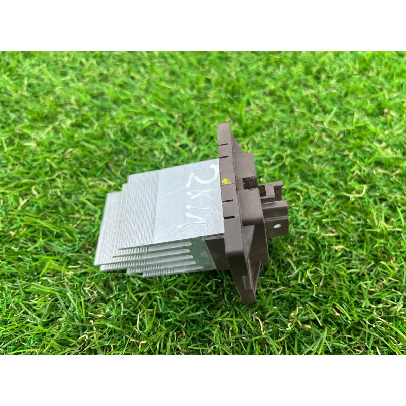 Реостат (отопление и кондиционирование) KIA Sorento BL 2007 2.5 CRDI 972351E000