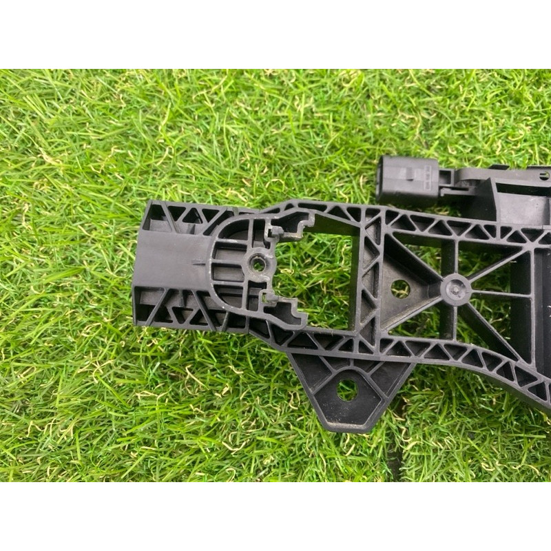 Кронштейн ручки двери (кузов и элементы) AUDI Q7 4L 2014 3.0 TFSi CTWB 4L1837885J