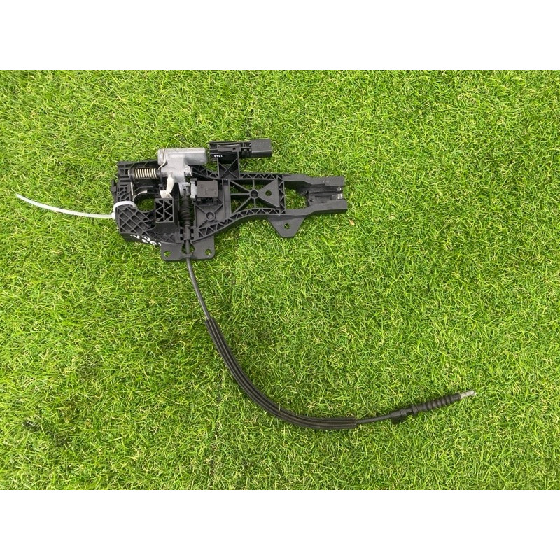 Кронштейн ручки двери (кузов и элементы) AUDI Q7 4L 2014 3.0 TFSi CTWB 4L1837885J