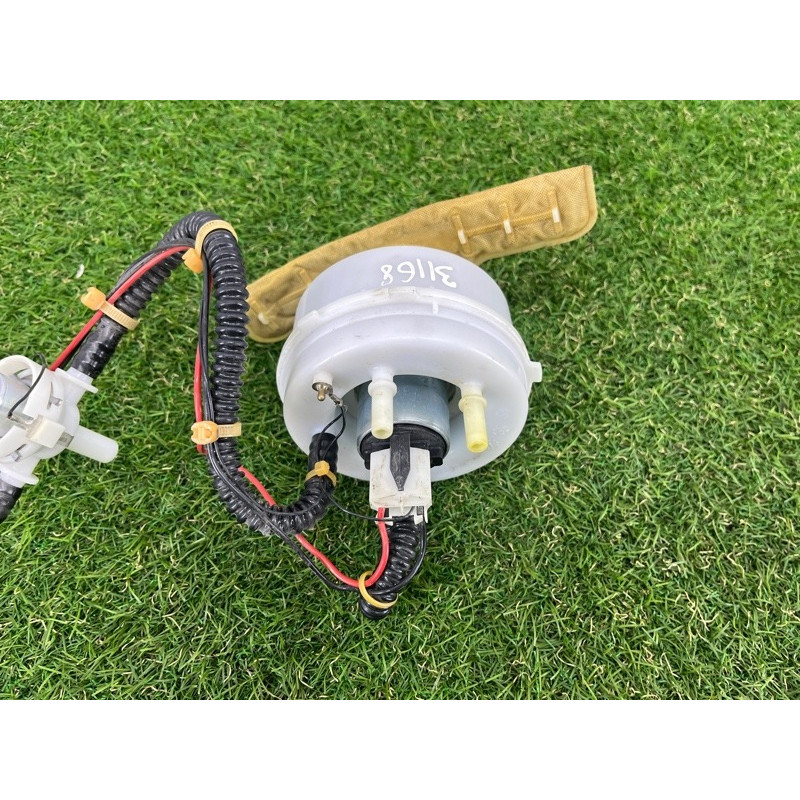 Топливный насос (топливная система) BMW 5-series F10 2011 N63B44 16117341303