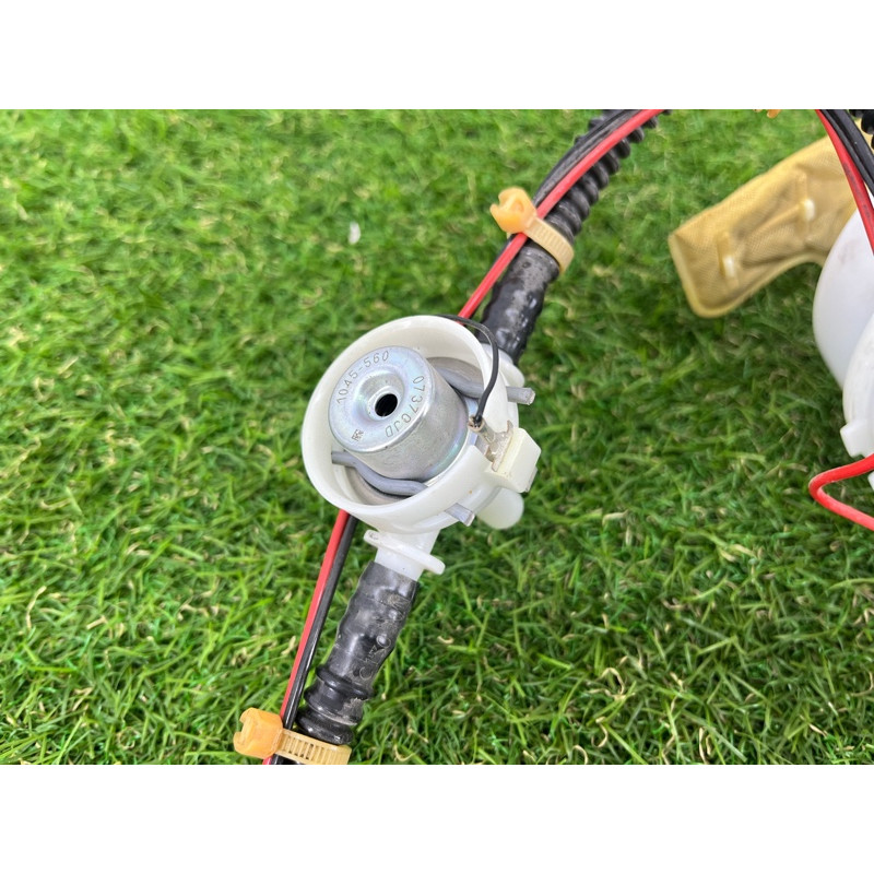 Топливный насос (топливная система) BMW 5-series F10 2011 N63B44 16117341303