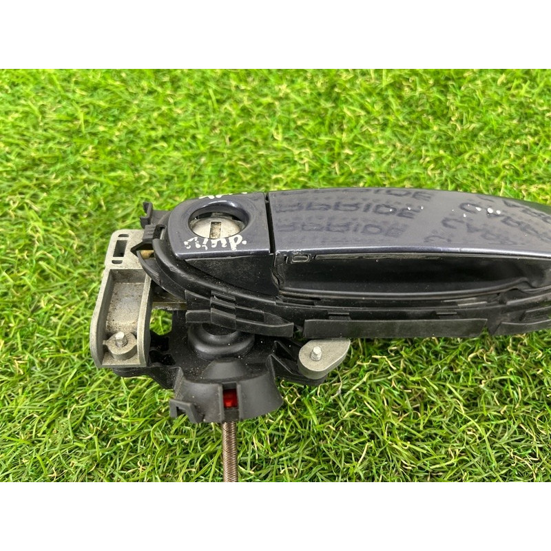 Ручка двери внешняя (кузов и элементы) AUDI A4 B6 2003 2.0 ALT 8E2837208