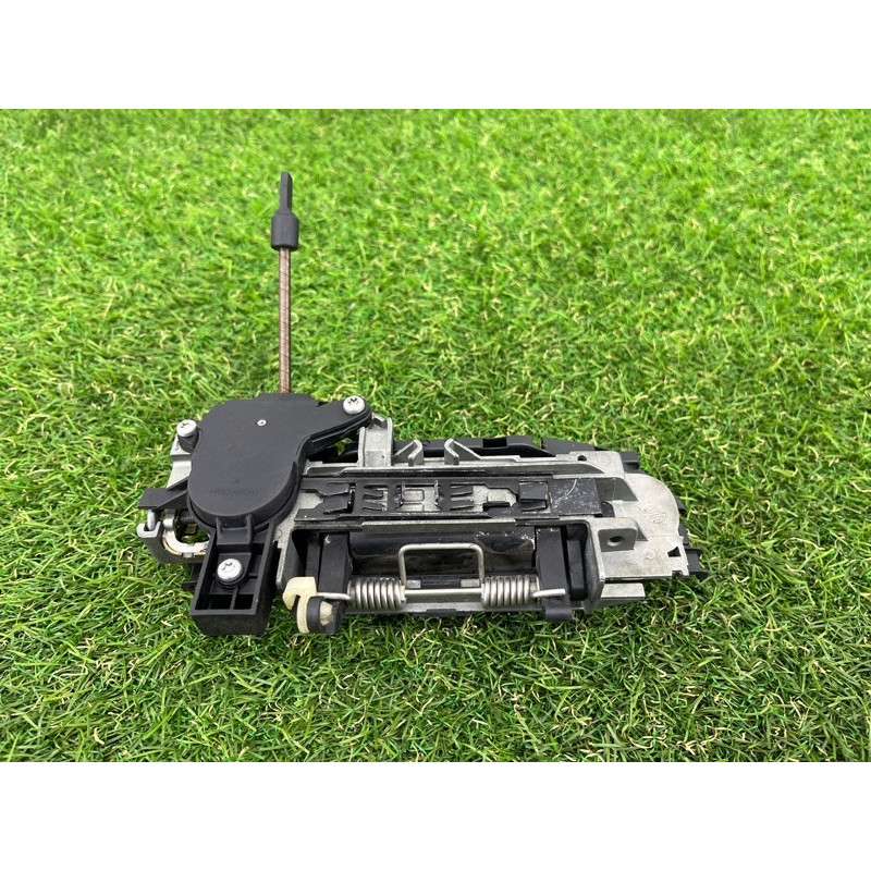 Ручка двери внешняя (кузов и элементы) AUDI A4 B6 2003 2.0 ALT 8E2837208