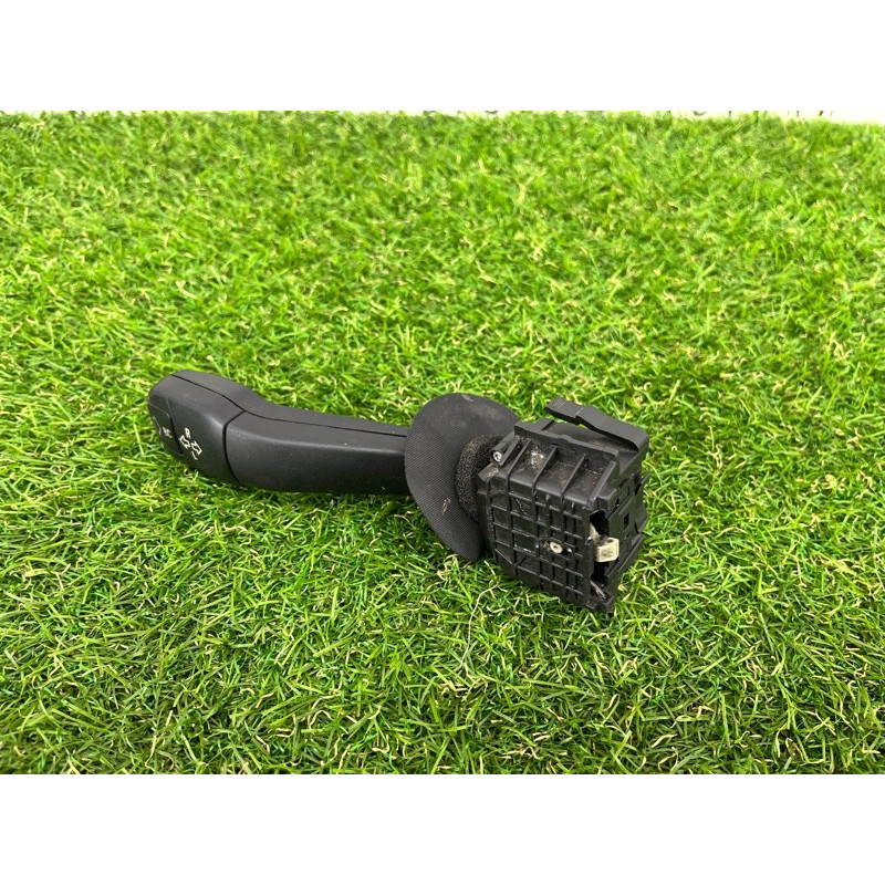 Переключатель поворотов (электрика) BMW 7-series E38 61318352172