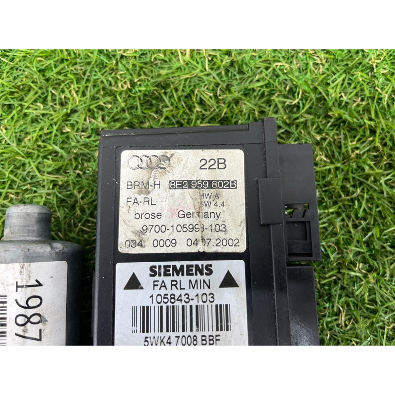 Мотор стеклоподъемника (электрика) AUDI A4 B6 2003 2.0 ALT 8e2959802b