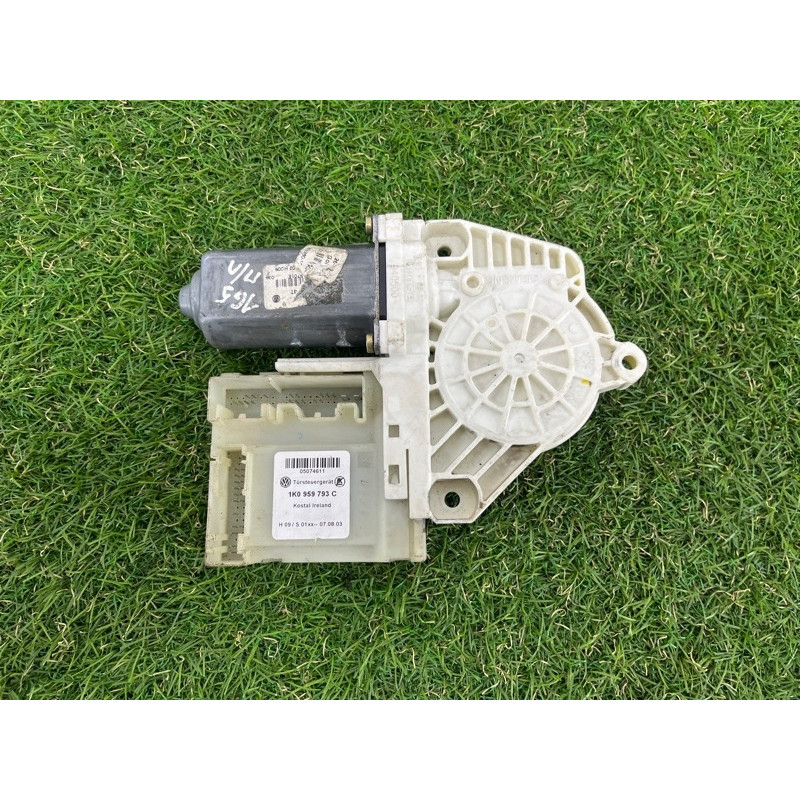 Мотор стеклоподъемника (электрика) Volkswagen Golf 1K 2004 2.0 BKD 1k0959793