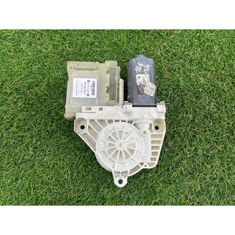 Мотор стеклоподъемника (электрика) Volkswagen Golf 1K 2004 2.0 BKD 1k0959793