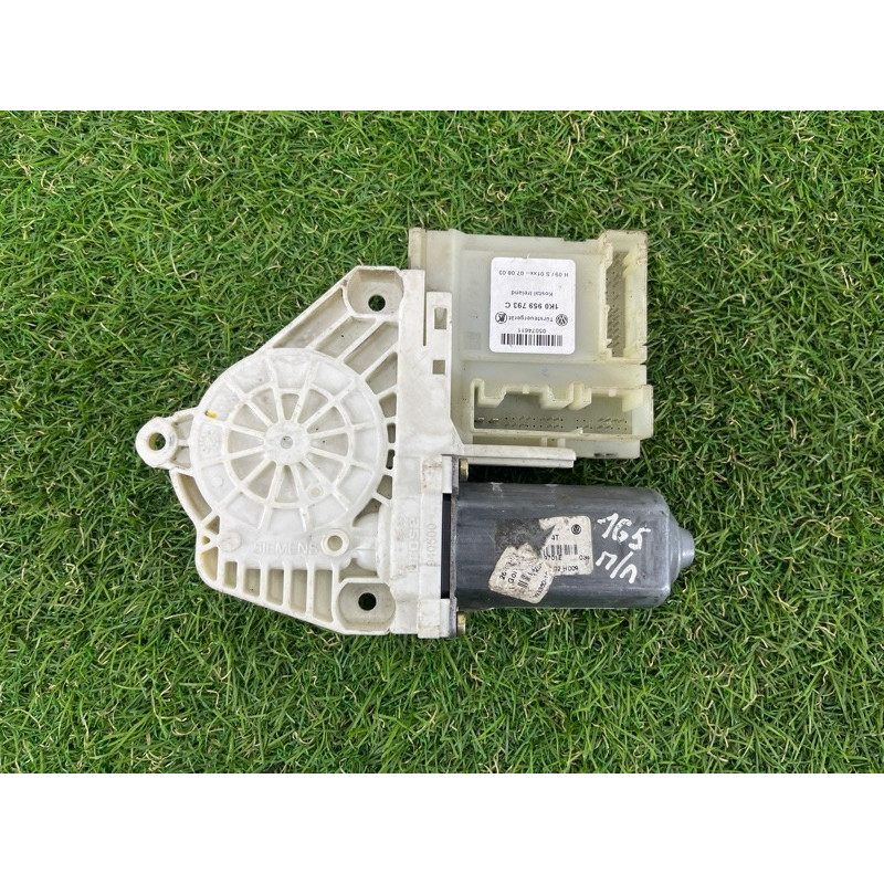Мотор стеклоподъемника (электрика) Volkswagen Golf 1K 2004 2.0 BKD 1k0959793