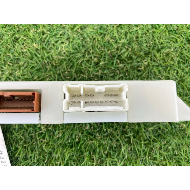 Блок управления сиденьем (электрика / блок управления) Infiniti G35 V35 2004 28566am600