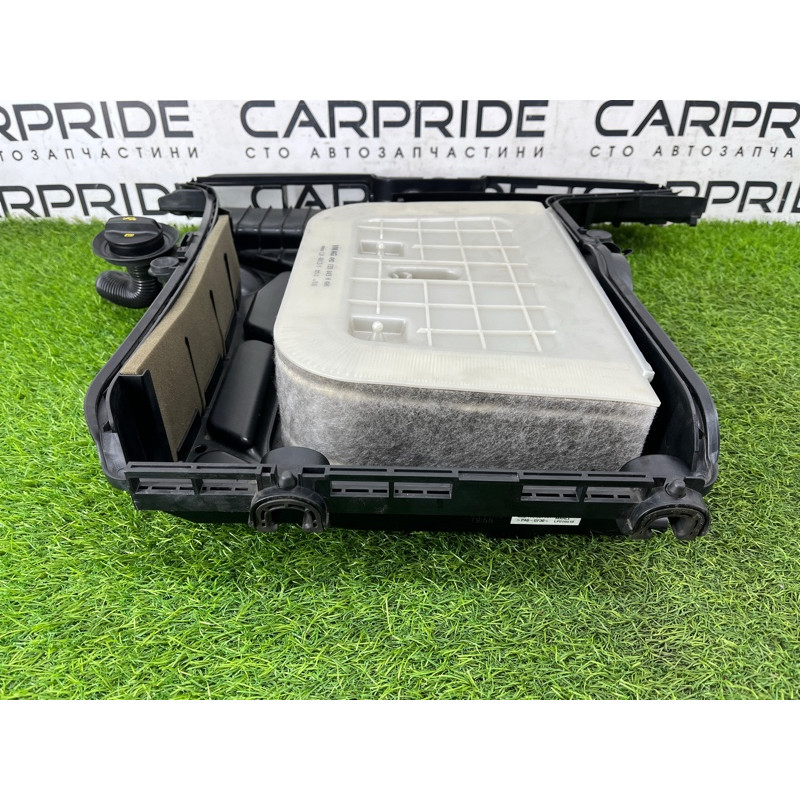 Корпус воздушного фильтра (впускная система) AUDI Q7 4M 2017 3.0 4M0133837AA